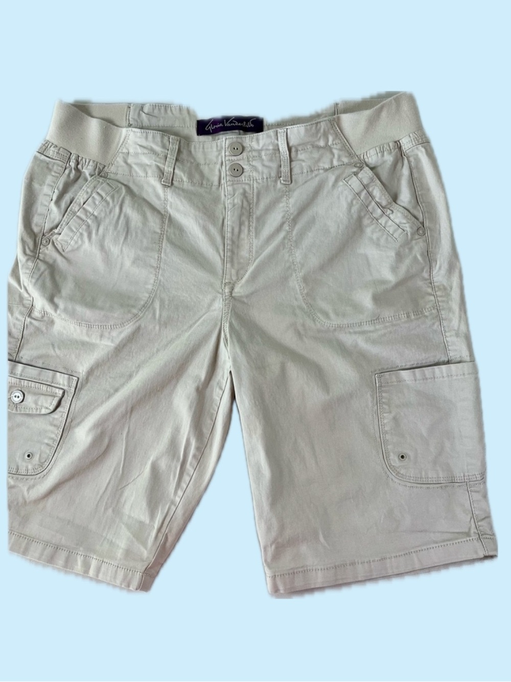 2 pair size 10 shorts for women- Lee Natural Fit, Gloria Vanderbilt Cream Cargo - Picture 3 of 17